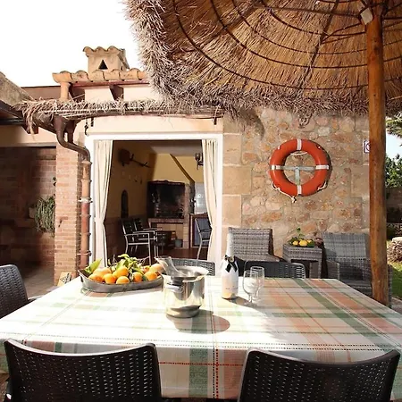 House In Fantastic Location In Countryside By Renthousing 別荘