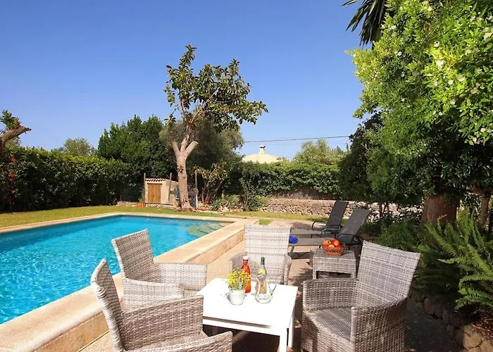 House In Fantastic Location In Countryside By Renthousing *