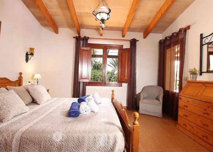 House In Fantastic Location In Countryside By Renthousing Hébergement de vacances Pollença