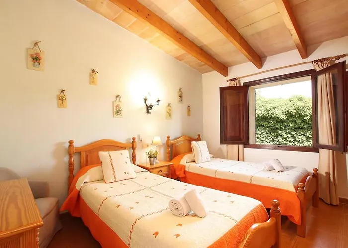 House In Fantastic Location In Countryside By Renthousing *